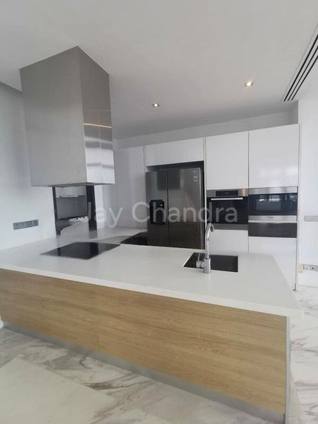 4 Bed Condo for Rent in  Skypark - Image 12